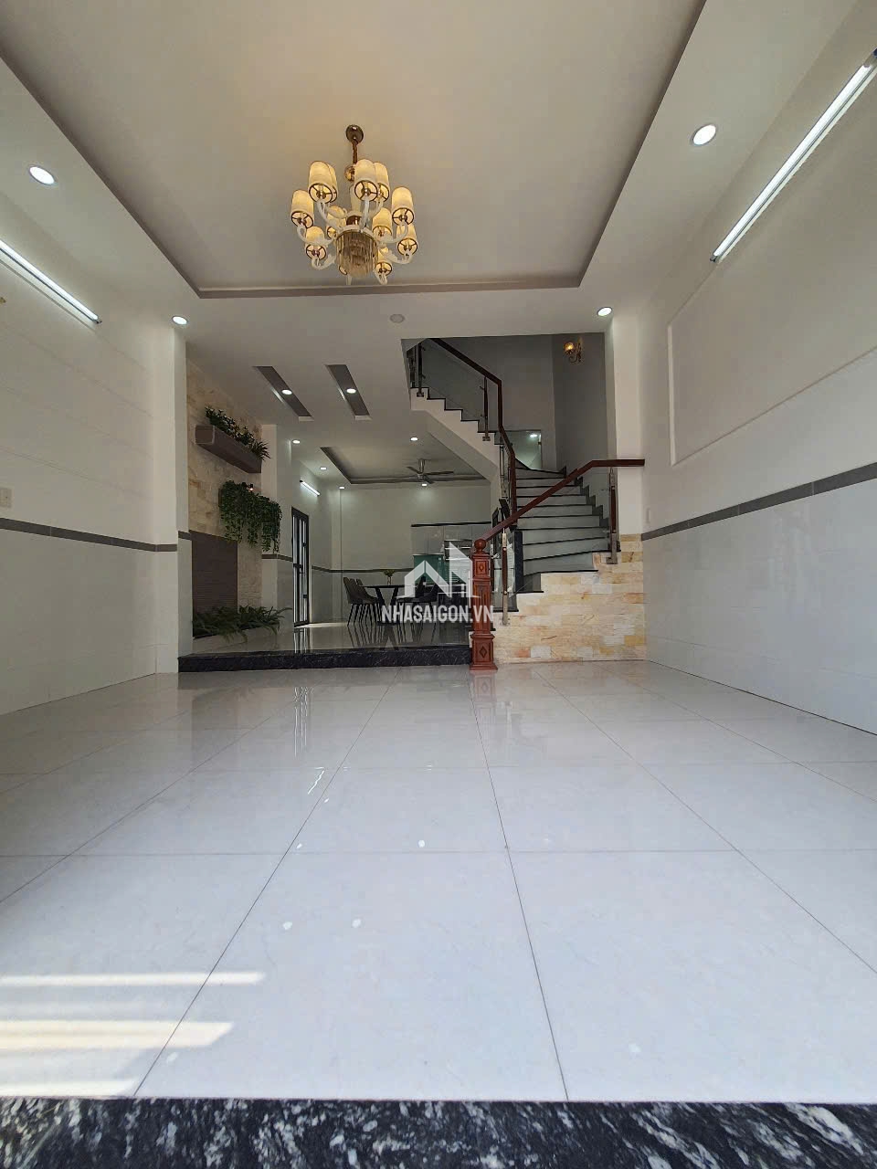 Bán nhà góc 2 mặt tiền đường 11 trường thọ thủ đức TPHCM.Lh 0909428959.